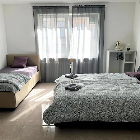 House Apartment *