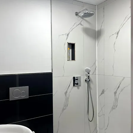 House Apartment *